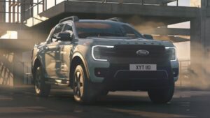 Ford recalls select 2025 F-150 PowerBoost hybrid trucks over wrong-amperage fuse that can kill driving power 44 Recall