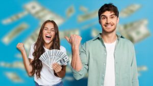 $1,952 average but some retired workers get over $2,000 in Social Security payments on August 27 16 $2,000 payouts confirmed for one group