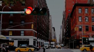 122 million Americans hit the road this December and horizontal stoplights in Texas, Florida and Louisiana could save lives next hurricane season 37 Horizontal stoplights spread across America