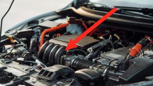 "Never ignore this”: That sound you hear in your car isn’t the engine — It’s an expensive trip to the mechanic 10 Engine