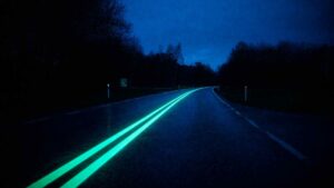 First came the fading paint on dark roads, then debates over safer night driving — And now one state is testing glow-in-the-dark highways that could change how we drive at night 4 America glow in the dark highways