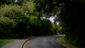 "Living roads" may soon arrive to America — Drivers will have to get used to new system changing even speed limits 38 annie spratt AdfBf4rgR2o unsplash 1
