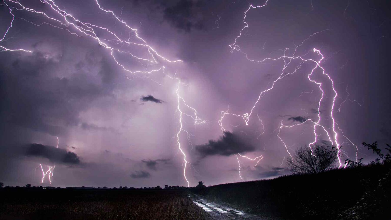 Severe thunderstorm watch covers three states as elevated storms ...