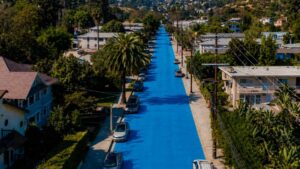 Los Angeles painted its roads blue, and a curious effect drivers are noticing could become stronger this summer 19 Los Angeles painted some roads blue