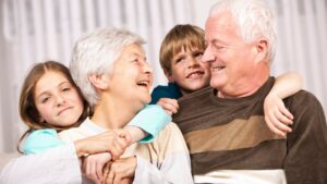 Psychology says spending time with your grandchildren might be doing more for your brain than puzzles or memory games — and the effect is stronger than most people realize 8 Psychology grandchildren