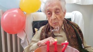 Geneticists analyzed the world’s oldest woman and found her body was decades younger than her age, with clues hidden in her DNA and a food she ate three times a day 29 DNA, elderly woman on her birthday