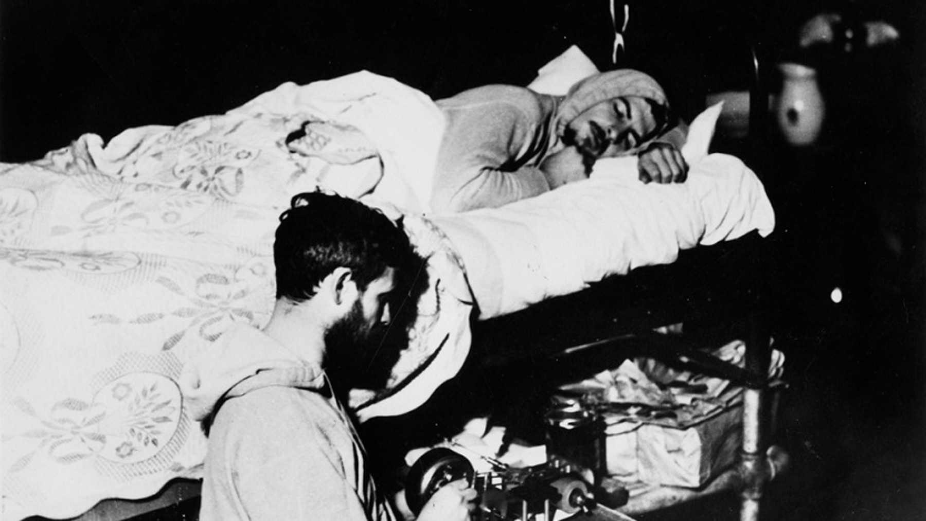 In a Kentucky cave 140 feet down, two men tried to live on a 28 hour day, and only the younger man’s body ever adjusted