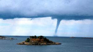 Atlantic Beach waterspout became EF1 tornado, damaging bungalows, cars and fencing 16 Waterspout in the ocean