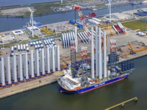 Off the Netherlands, Ecowende’s 52 turbines leave wider flight corridors while radar and AI monitor birds and bats 2 INT1 Off the Netherlands Ecowendes 52 turbines leave wider flight corridors while radar and AI monitor birds and bats 1 2
