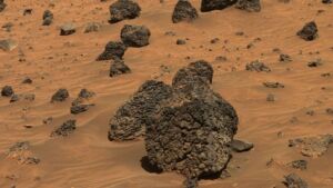 A 13-Martian-year study traces dust flowing toward Mars’s equator and poles, challenging established ideas about giant storms 3 INT2 A 13 Martian year study traces dust flowing toward Marss equator and poles challenging established ideas about giant storms
