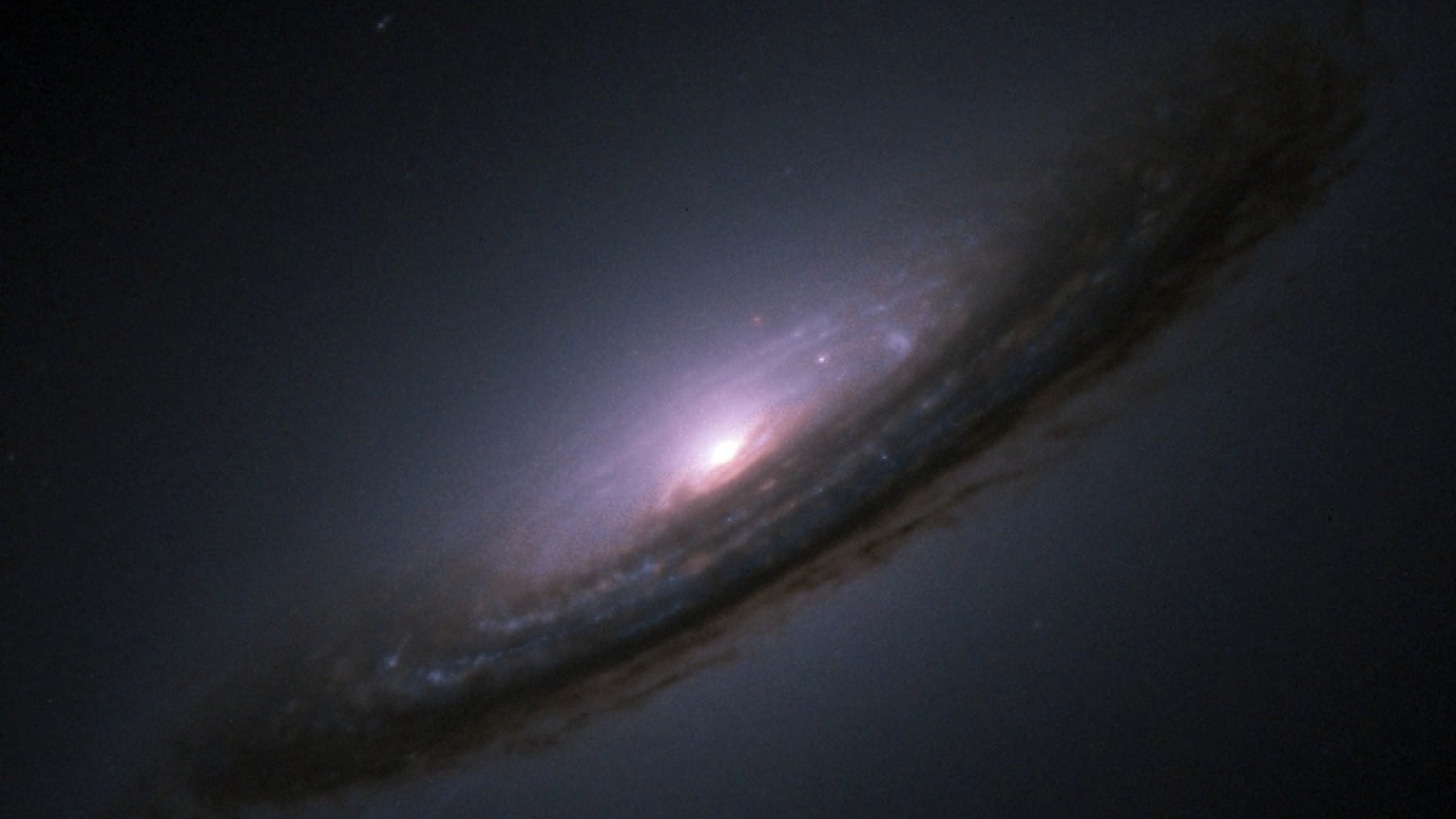 Nearly 3,000 exploding stars are quietly rewriting what scientists thought they knew about the invisible force “stretching” our universe apart