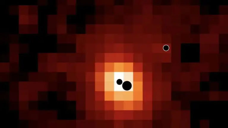 Three supermassive black holes found sharing one ancient galaxy, and two of them are on a collision course 7 Three supermassive black holes found sharing one ancient galaxy and two of them are on a collision course