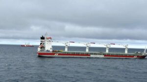 A 564 foot ice class freighter crossing Nunavut's Franklin Strait hit a shoal in one of the most remote channels of the Canadian Arctic and sat stranded on it for 33 days 10 Ice class freighter grounded on an uncharted shoal in Nunavut's Franklin Strait