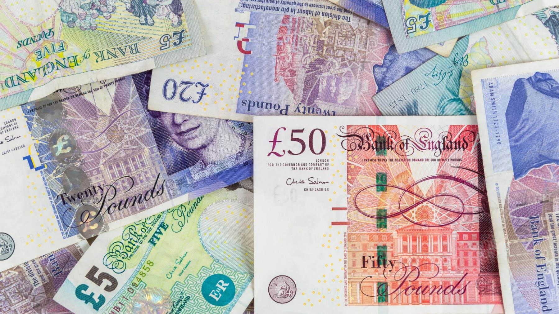 £2000 for households who meet this criteria and claim in October — Goodbye to electricity bill concerns this autumn-winter 1 Goodbye to electricity bill concerns