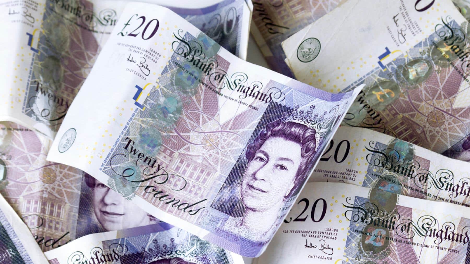 Families to receive £2,000 before Christmas — New payout available for eligible households 1 New payout available for eligible households