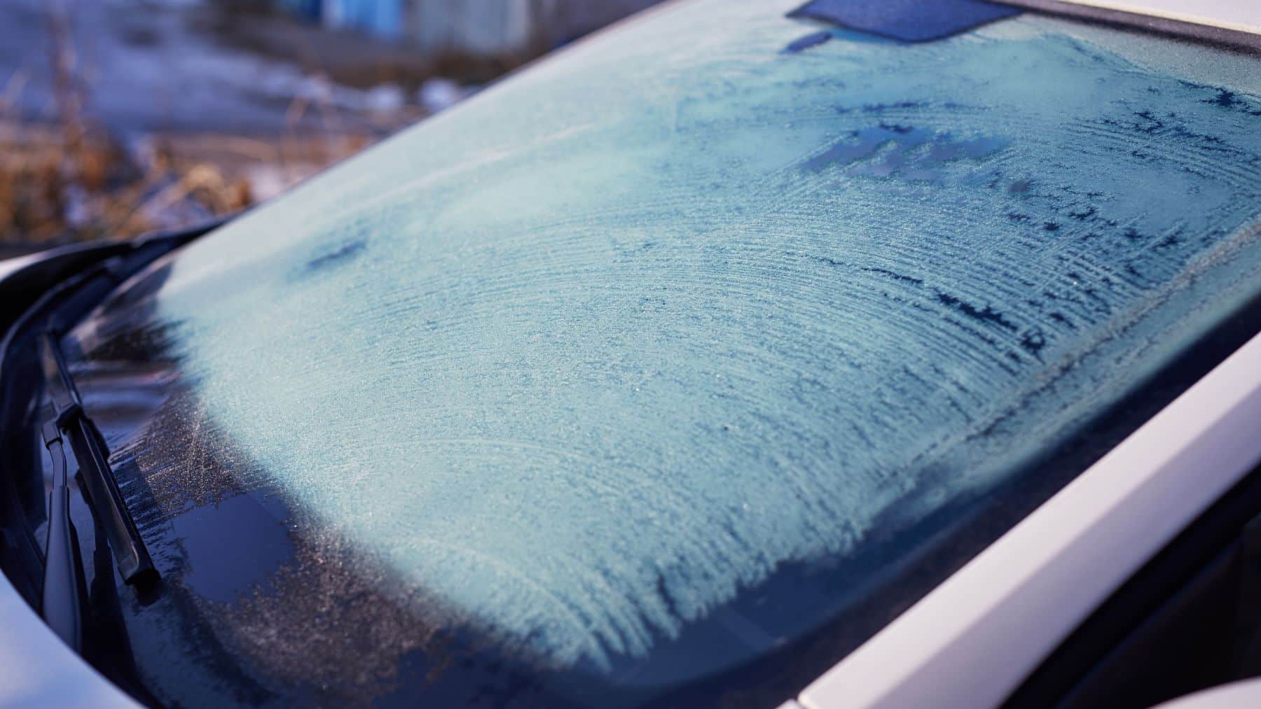 The simple 0p cardboard trick the RAC wants every driver to know this winter 1 Car frozen