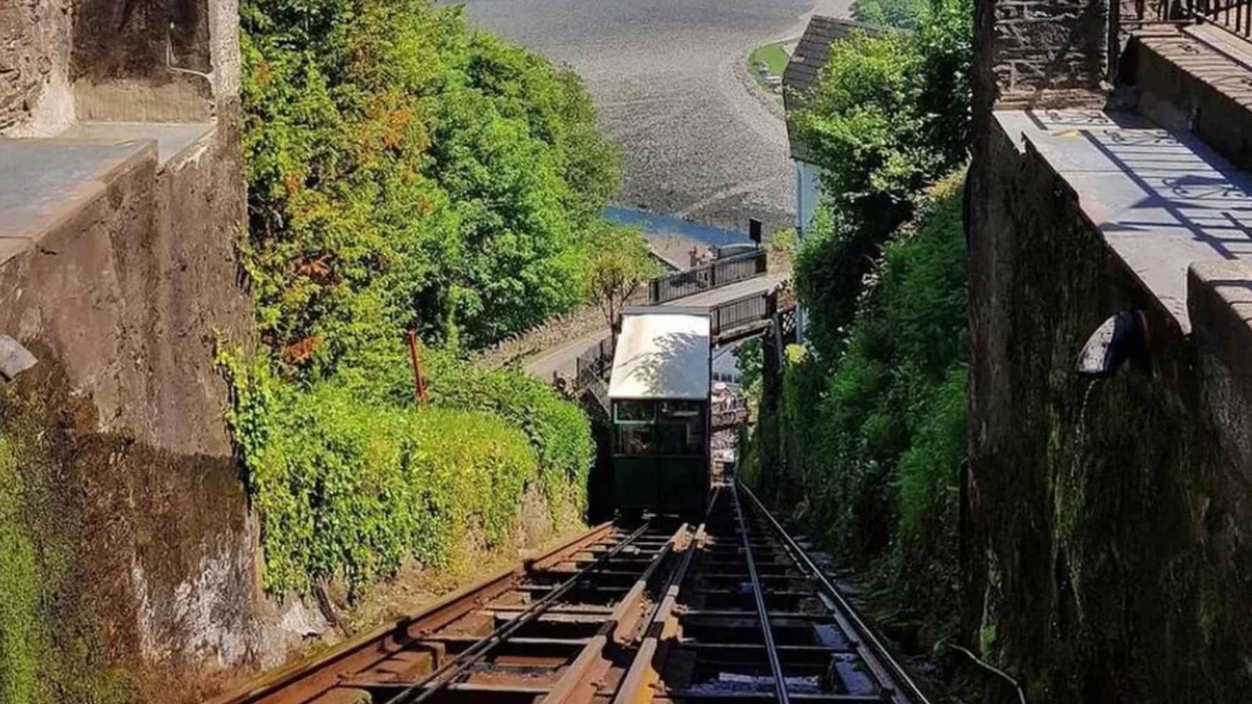 Cliff railway car and its water tank on a steep track