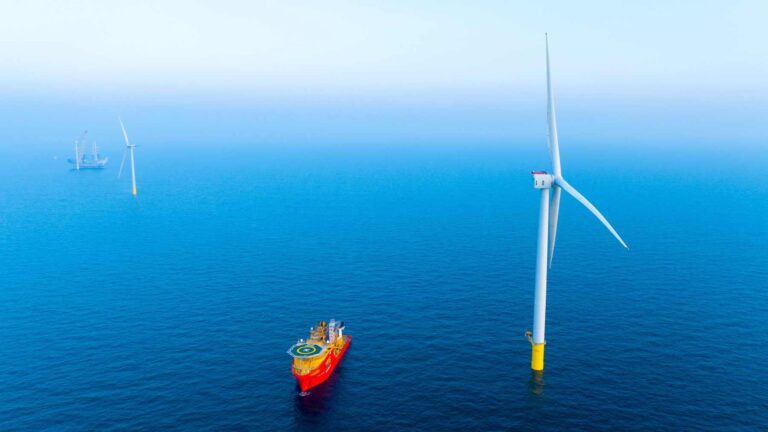 First turbine installed at Sofia offshore wind farm on Dogger Bank, crews finished setting