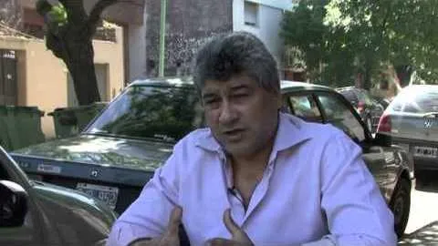 Miran, tiran y se van