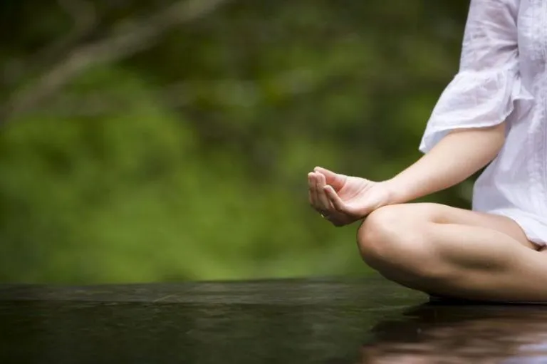 Meditación produce grandes cambios emocionales en el cerebro
