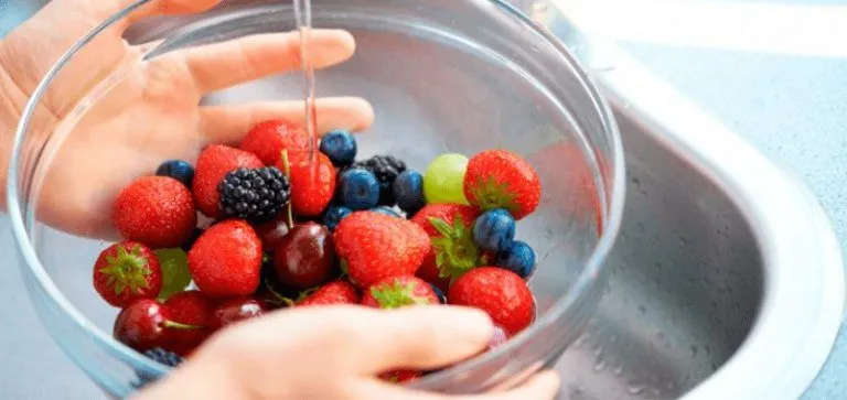 ¿Por qué lavar bien las frutas? 9 ¿Por qué lavar bien las frutas?