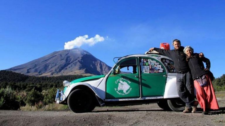 Recorren Latinoamérica en un auto antiguo 5 Recorren Latinoamérica en un auto antiguo