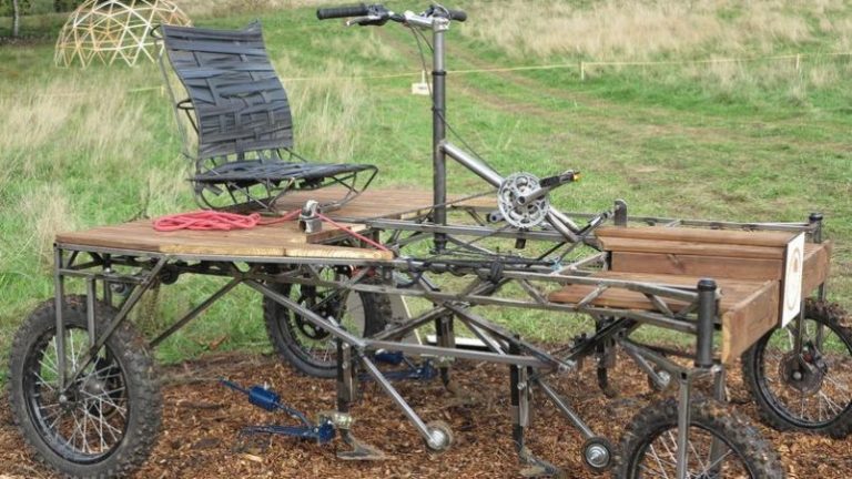 El Bicitractor: arar la tierra sin contaminar