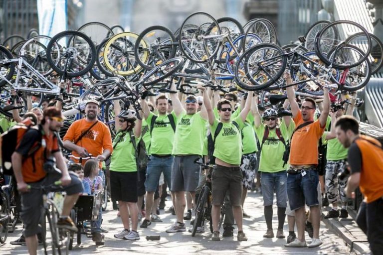 Masas Críticas, un movimiento de bicis 8 Masas Críticas, un movimiento de bicis
