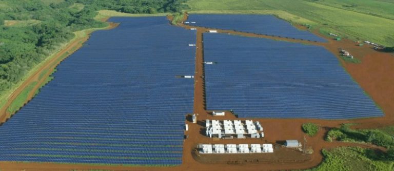 Tesla acaba con los combustibles fósiles en una isla de Hawaii gracias a sus baterías 6 Tesla acaba con los combustibles fósiles en una isla de Hawaii gracias a sus baterías