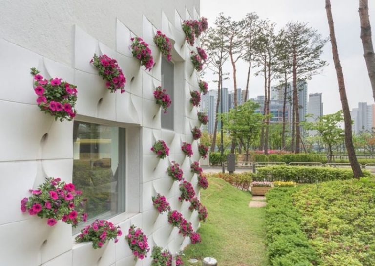 Los vecinos no entendieron cuando ellos decoraron así su casa, hasta que pasó la lluvia… 4 Los vecinos no entendieron cuando ellos decoraron así su casa, hasta que pasó la lluvia…