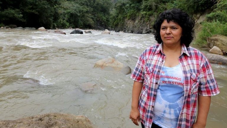Activista Berta Cáceres gana: se suspende proyecto hidroeléctrico que provocó su muerte