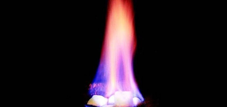Hielo combustible extraído del fondo del mar, podría abastecer de gas a todo el mundo 8 Hielo combustible extraído del fondo del mar, podría abastecer de gas a todo el mundo