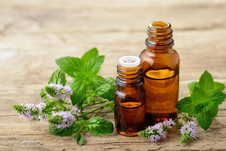 Los 6 mejores aceites esenciales para el dolor de garganta