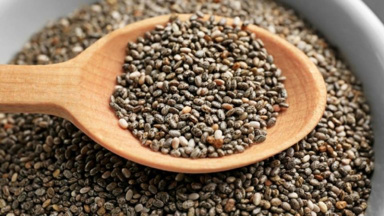 Beneficios de las semillas de chía: el superalimento lleno de proteínas Omega-3 4 Beneficios de las semillas de chía: el superalimento lleno de proteínas Omega-3