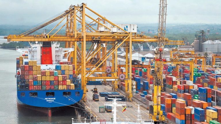 “Hoy comemos variado más por los barcos que por los campos” 9 “Hoy comemos variado más por los barcos que por los campos”