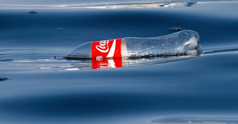 Nuestros clientes aún quieren botellas de plástico, dice Coca-Cola 3 Nuestros clientes aún quieren botellas de plástico, dice Coca-Cola