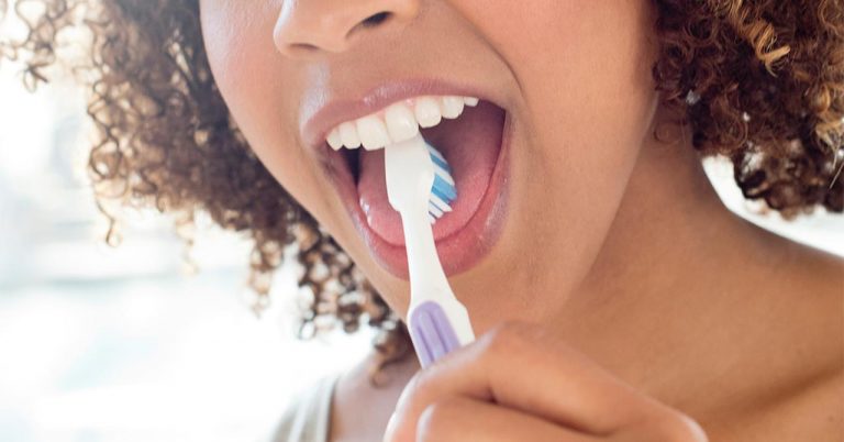 Hallan relación directa entre el cepillado de los dientes y la salud del corazón 10 Hallan relación directa entre el cepillado de los dientes y la salud del corazón