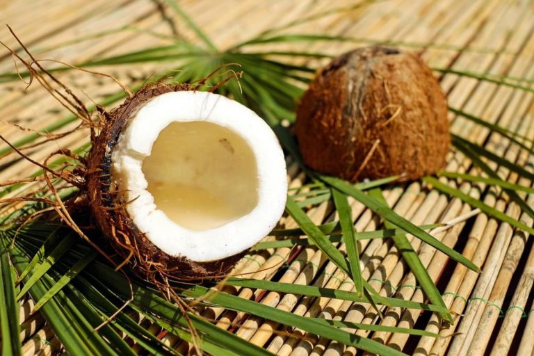 Cómo hacer deliciosa leche condensada de coco en casa 7 Cómo hacer deliciosa leche condensada de coco en casa