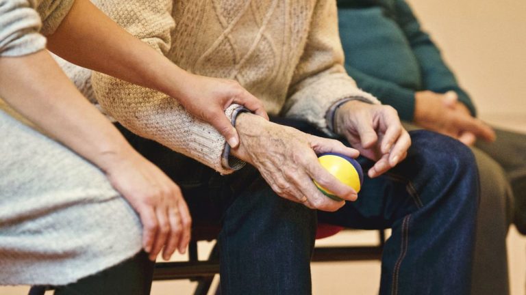 Cómo cuidar la salud mental de los ancianos, en cuarentena