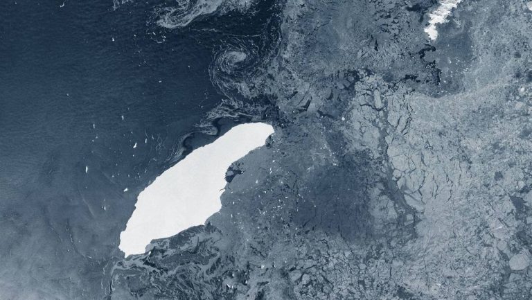 El movimiento de Iceberg gigante A-68 visto desde el espacio 10 El movimiento de Iceberg gigante A-68 visto desde el espacio