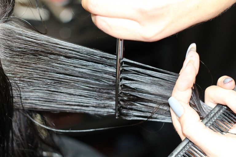 Recolectan cabello humano para absorber un derrame de petróleo en Mauricio 3 Recolectan cabello humano para absorber un derrame de petróleo en Mauricio