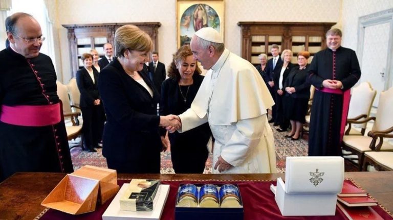 “La creación gime”. El Papa Francisco insta a respetar el Acuerdo de París 2 “La creación gime”. El Papa Francisco insta a respetar el Acuerdo de París