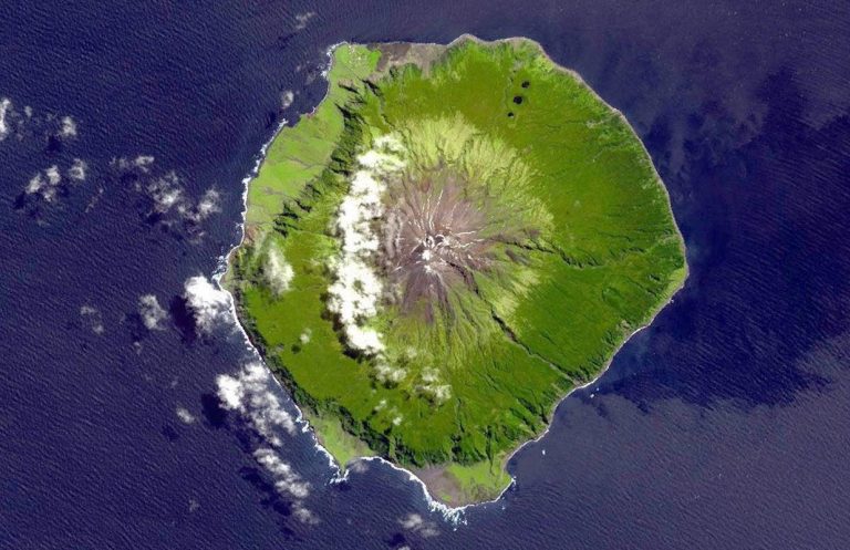 Una pequeña isla, hizo un aporte gigante en proteger los océanos del mundo 2 Una pequeña isla, hizo un aporte gigante en proteger los océanos del mundo