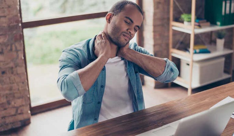 10 formas de reducir el dolor de cuello y hombros en casa 10 10 formas de reducir el dolor de cuello y hombros en casa