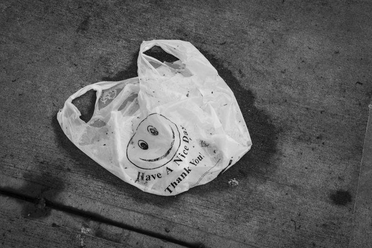 Las bolsas de plástico recicladas podrían ser las telas del futuro