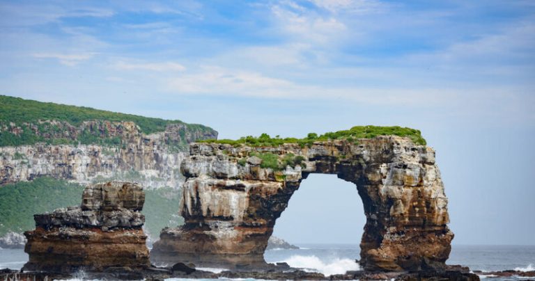 Colapsa el emblemático Arco de Darwin en las islas Galápagos 3 Colapsa el emblemático Arco de Darwin en las islas Galápagos
