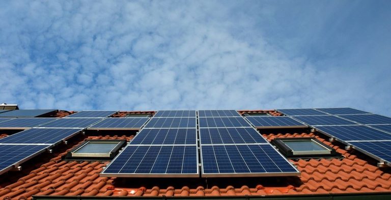 Climatización y paneles solares: tu hogar sostenible 9 Climatización y paneles solares: tu hogar sostenible