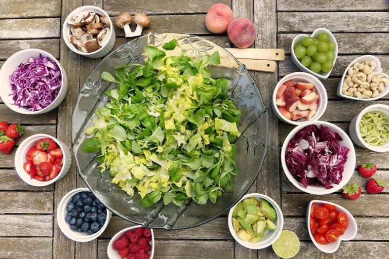 10 ingredientes para preparar ensaladas deliciosas y saludables 6 10 ingredientes para preparar ensaladas deliciosas y saludables