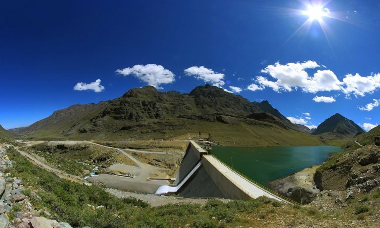 La industria hidroeléctrica amenaza a los últimos ríos salvajes 5 La industria hidroeléctrica amenaza a los últimos ríos salvajes