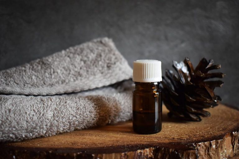 Aceite esencial de pino: beneficios para tu cuerpo y mente 10 Aceite esencial de pino: beneficios para tu cuerpo y mente